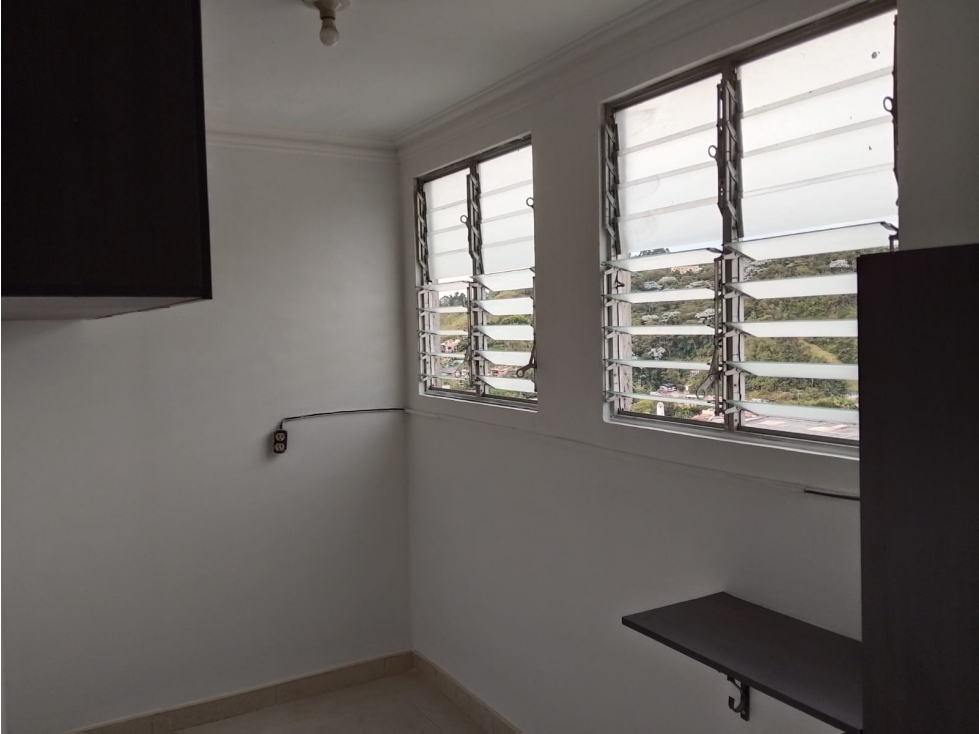 APARTAMENTO EN VENTA RESERVA DE CASTILLA — foto 3
