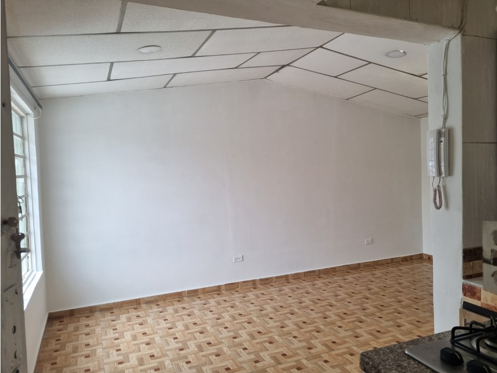 APARTAESTUDIO EN ARRIENDO EN EL CENTRO DE MANIZALES — foto 4
