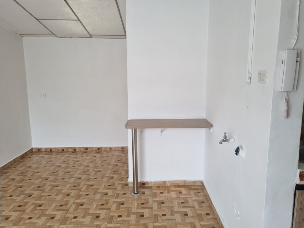 APARTAESTUDIO EN ARRIENDO EN EL CENTRO DE MANIZALES — foto 2