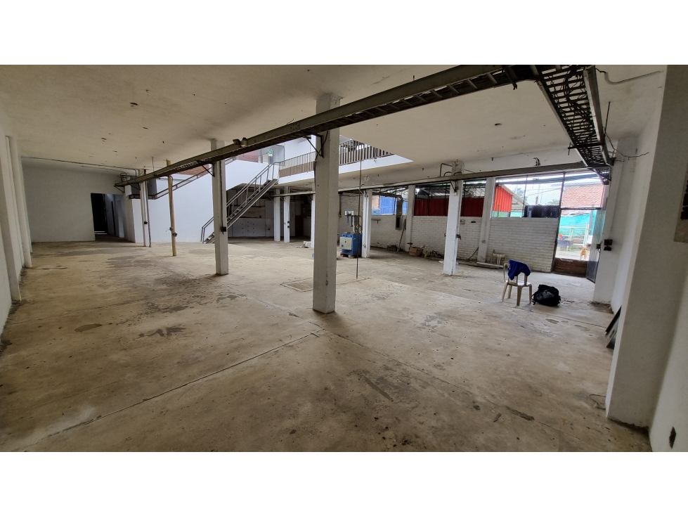 ALQUILER BODEGA 500 MT2 JUANCHITO CANDELARIA VALLE - 3