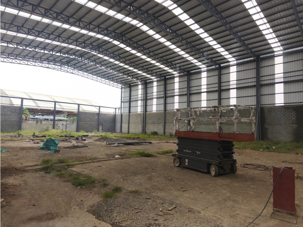 ALQUILER BODEGA 1600 MT2 EN ARROYOHONDO YUMBO VALLE