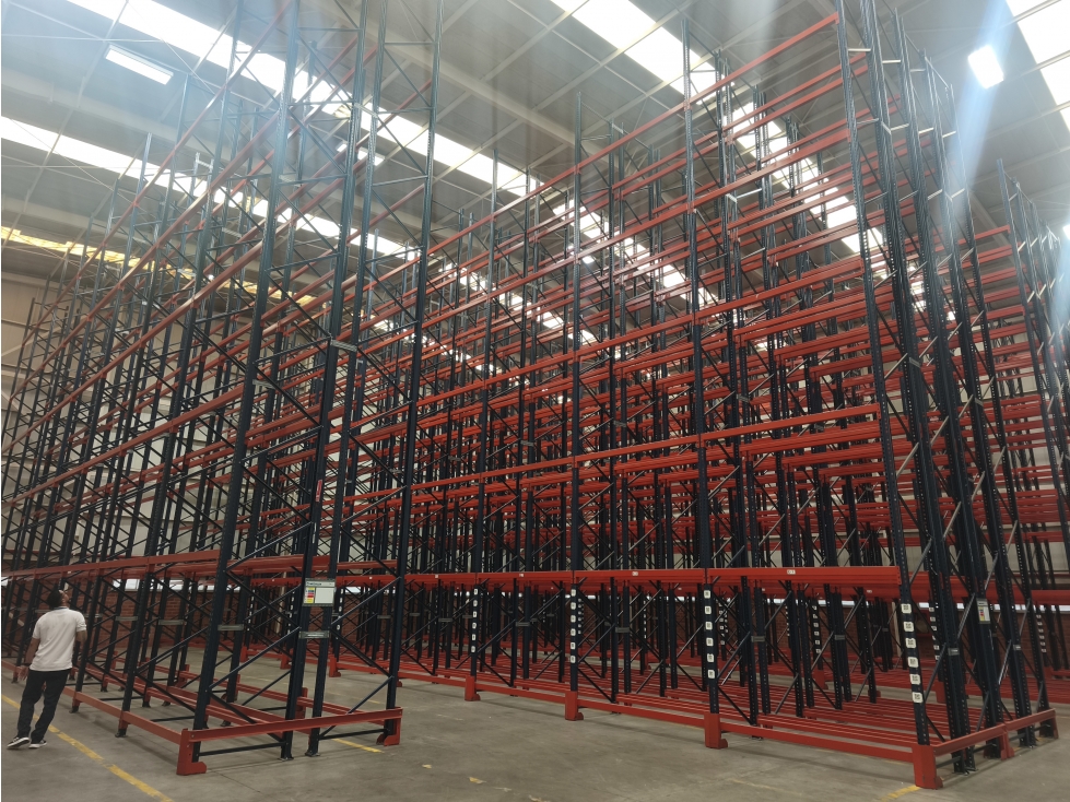ALQUILER BODEGA DE 1200 MT2 EN ACOPI YUMBO VALLE
