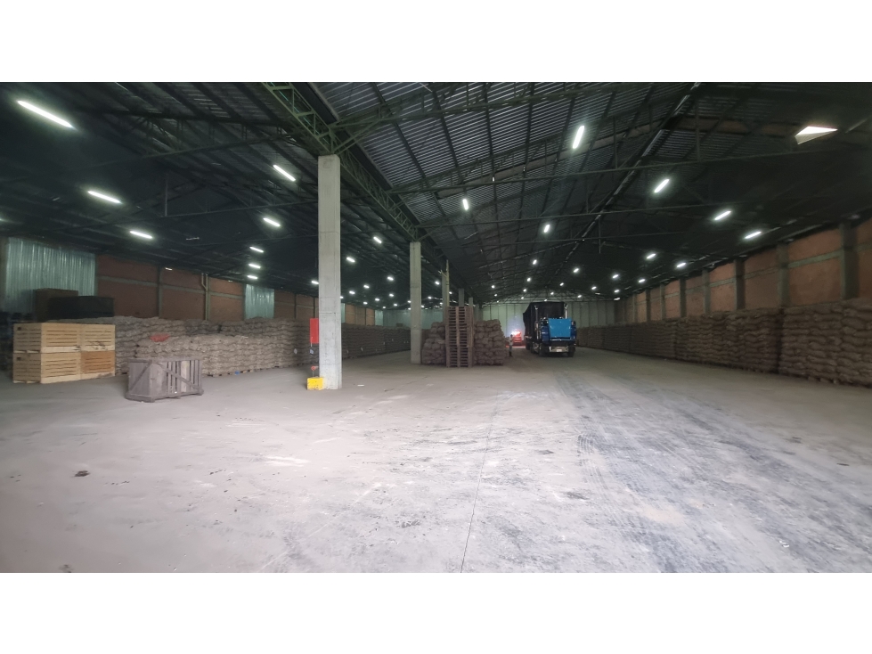 ALQUILER BODEGA 3750 MT2 MADRID CUNDINAMARCA - 2