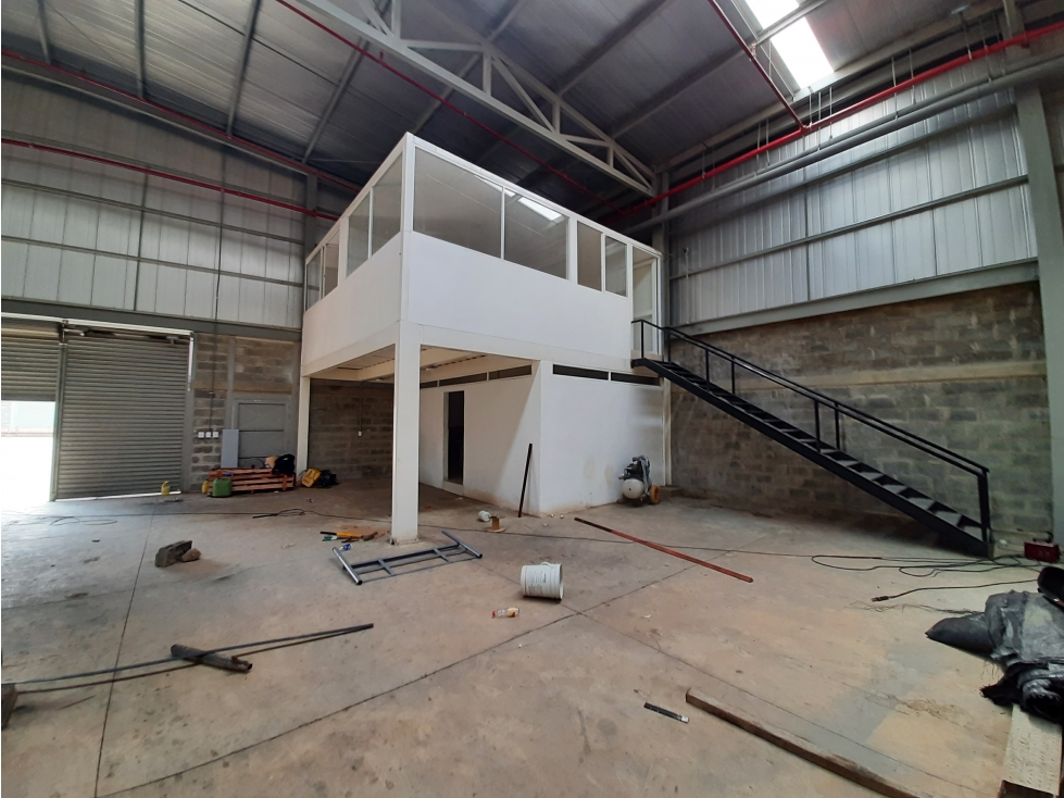 VENTA BODEGA 7800 MT2 LA DOLORES PALMIRA VALLE DEL CAUCA - 4
