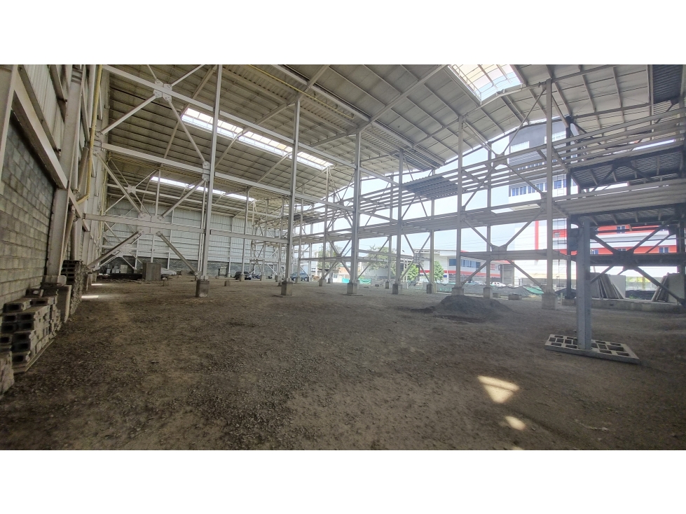 ALQUILER BODEGA 2,500 MT2 EN ACOPI YUMBO VALLE - 2