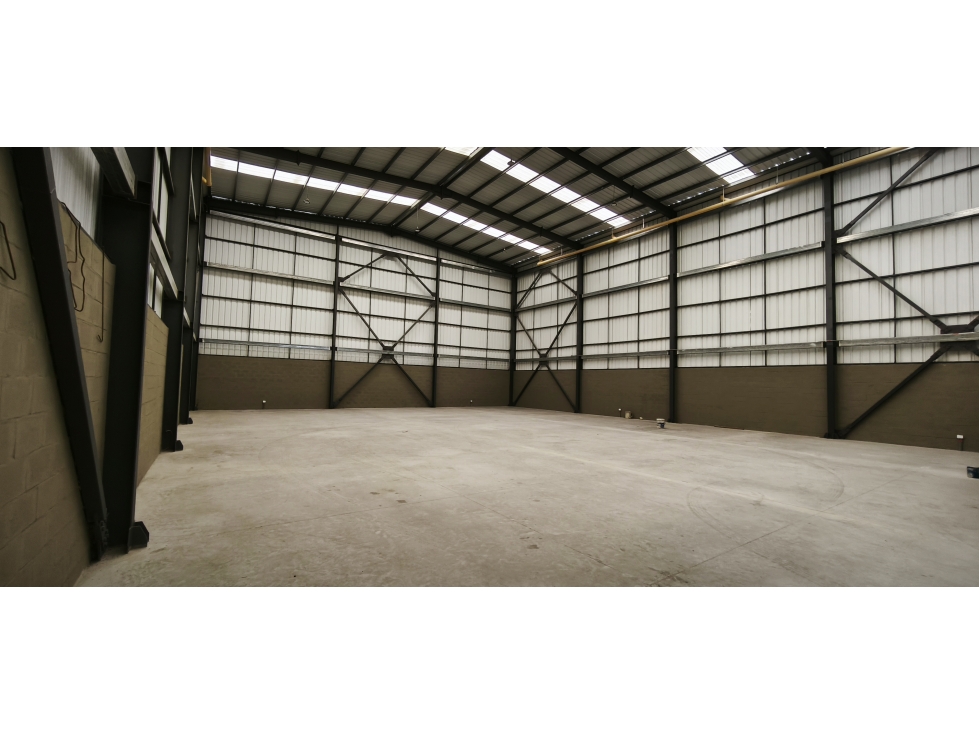 ALQUILER BODEGA 924 MT2 EN ACOPIYUMBO VALLE - 2