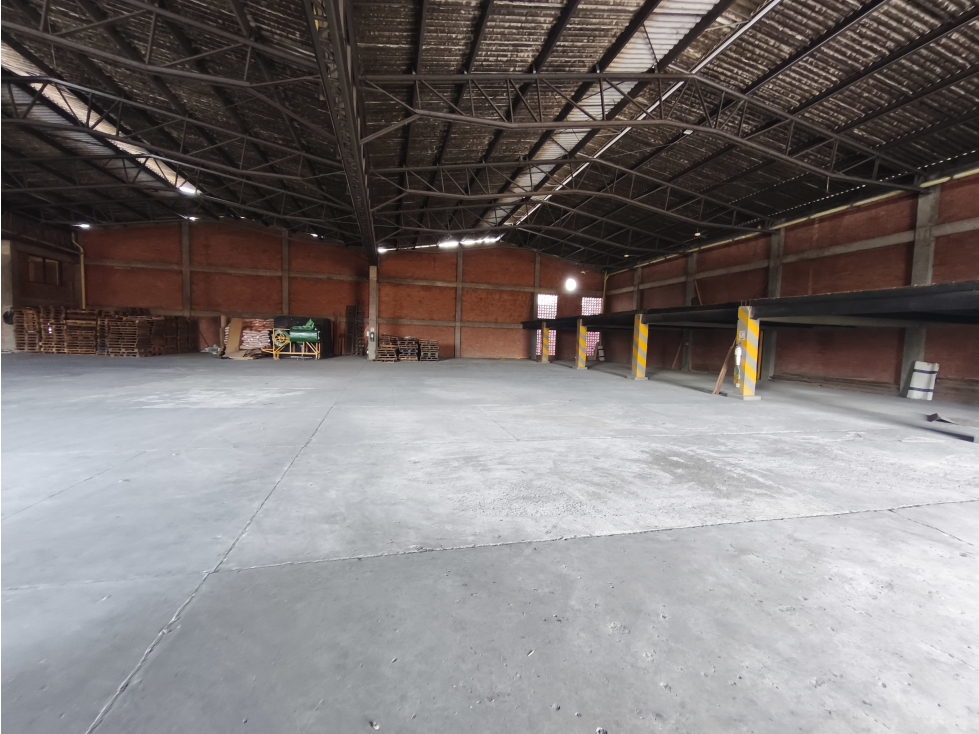 VENTA BODEGA 1400 MT2 EN LA NUBIA CANDELARIA VALLE - 2