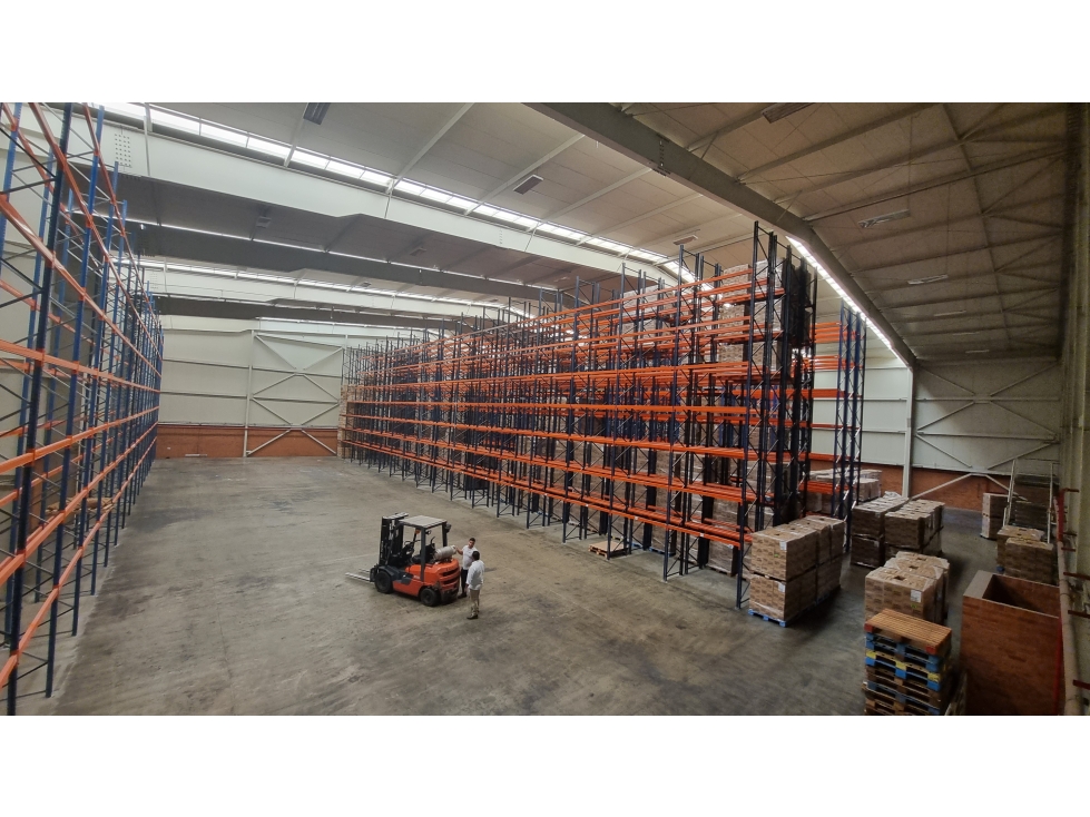 ALQUILER BODEGA 2850 MT2 EN YUMBO VALLE - 3