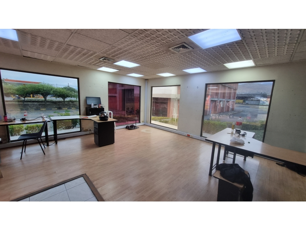 ALQUILER BODEGA CON PATIO 6300 MT2 YUMBO VALLE — foto 5