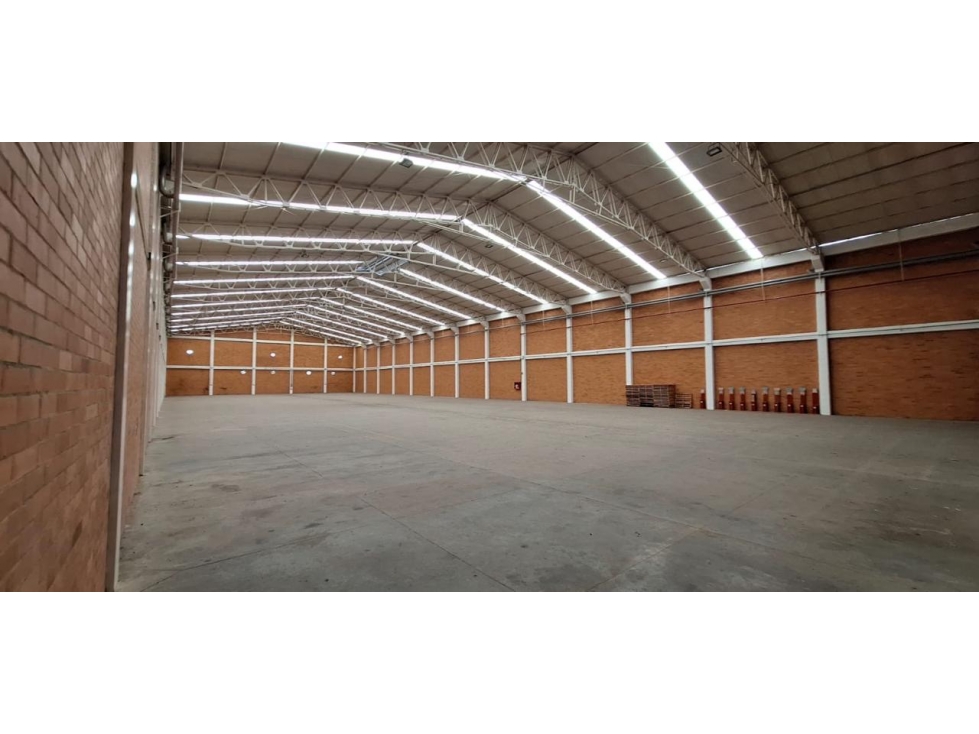 ALQUILER BODEGA 3180 MT2 EN FUNZA CUNDINAMARCA - 1