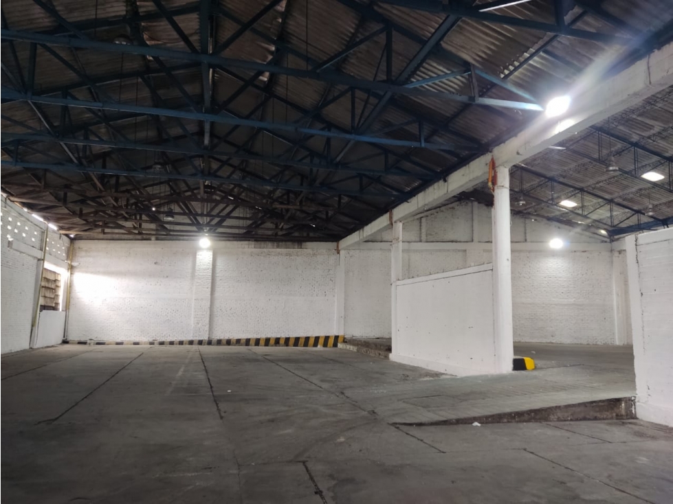 ALQUILER BODEGA 2600 MT2 TRONCAL CALI VALLE - 6