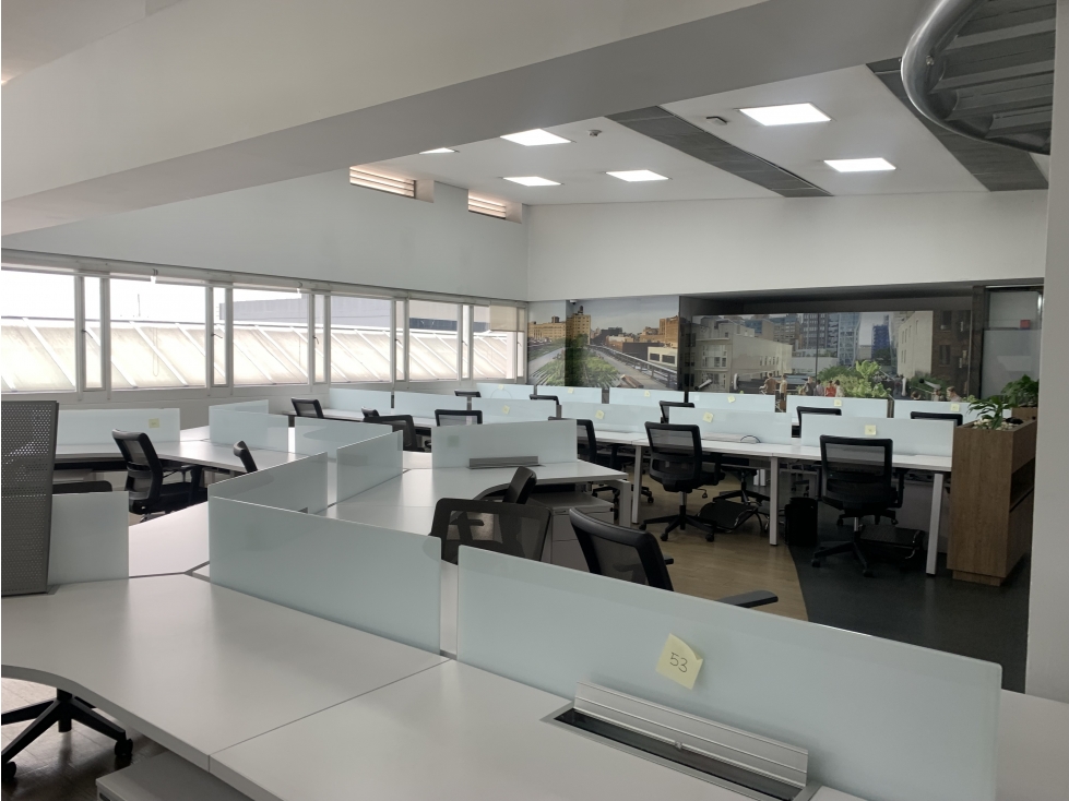 ALQUILER OFICINAS CON MOBILIARIO DE 2,704 MT2 BARRIOS UNIDOS BOGOTA — foto 4