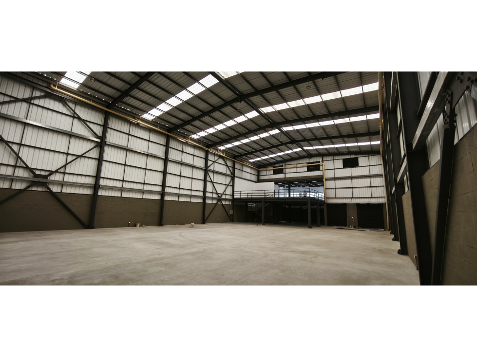 ALQUILER BODEGA 924 MT2 EN ACOPIYUMBO VALLE - 3