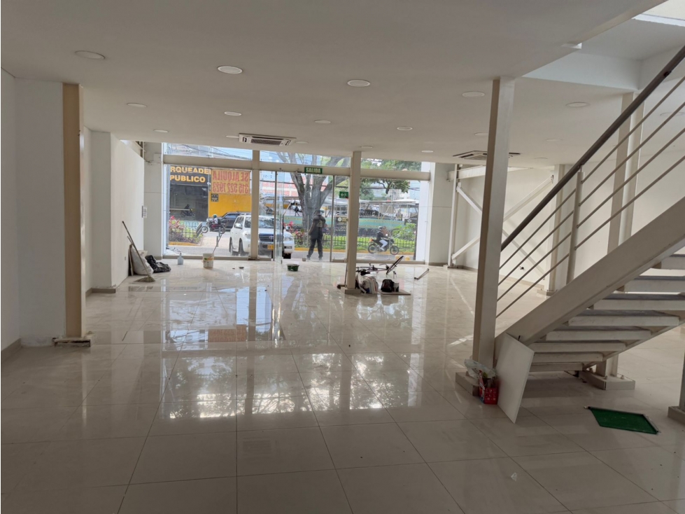 ALQUILER LOCAL 240 MT2 EN SANTA MONICA CALI VALLE - 2
