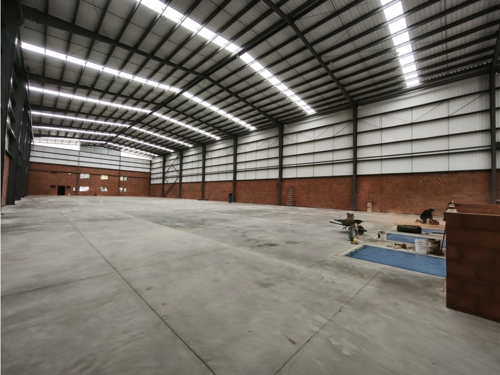 ALQUILER BODEGA 3050 MT2 EN ARROYOHONDO YUMBO VALLE — foto 2