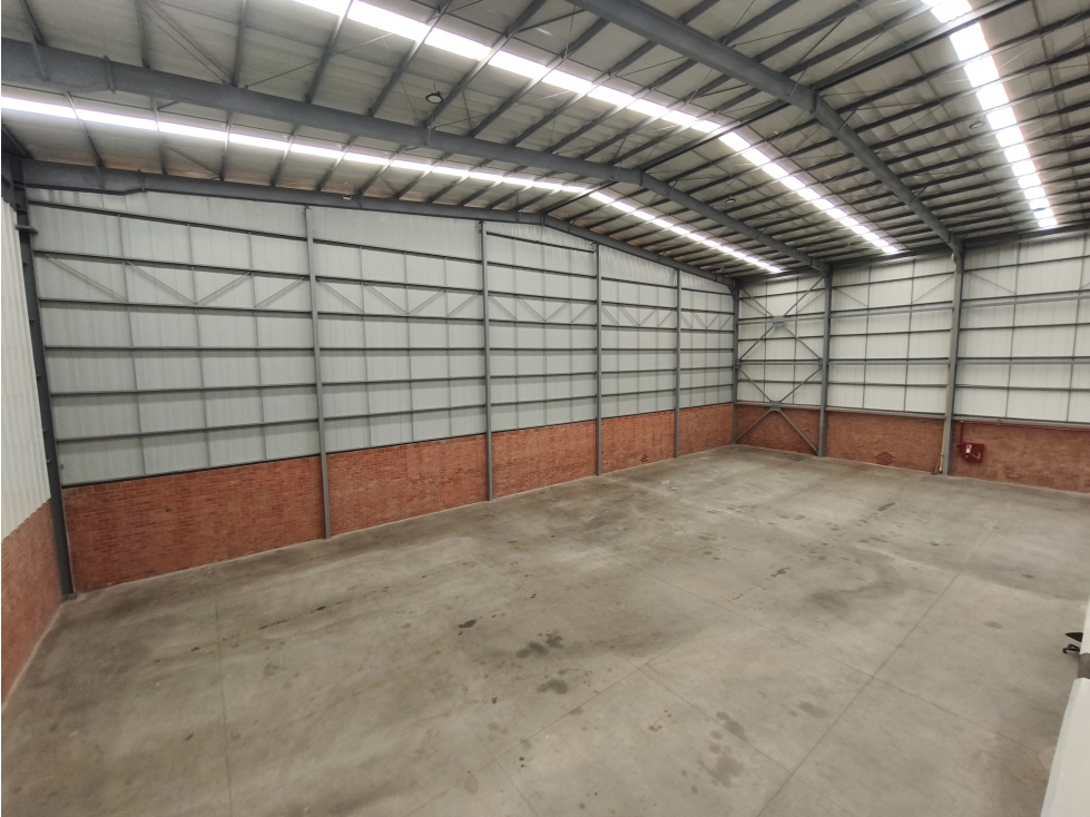 ALQUILER BODEGA 1295 MT2 EN ARROYOHONDO YUMBO VALLE — foto 4