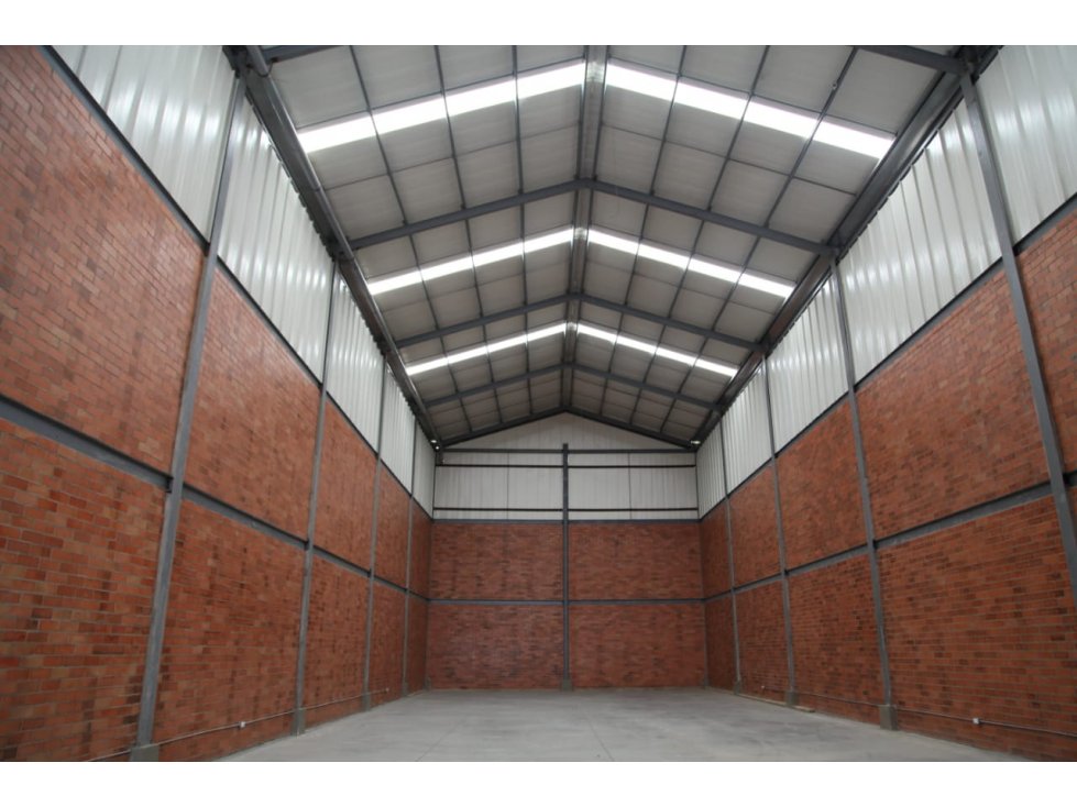 ALQUILER BODEGA DE 780 MT2 ARROYOHONDO YUMBO VALLE