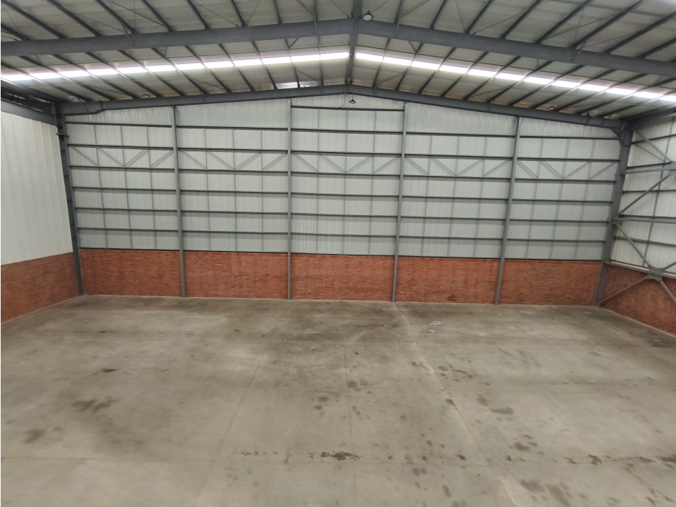 ALQUILER BODEGA 1295 MT2 EN ARROYOHONDO YUMBO VALLE — foto 2
