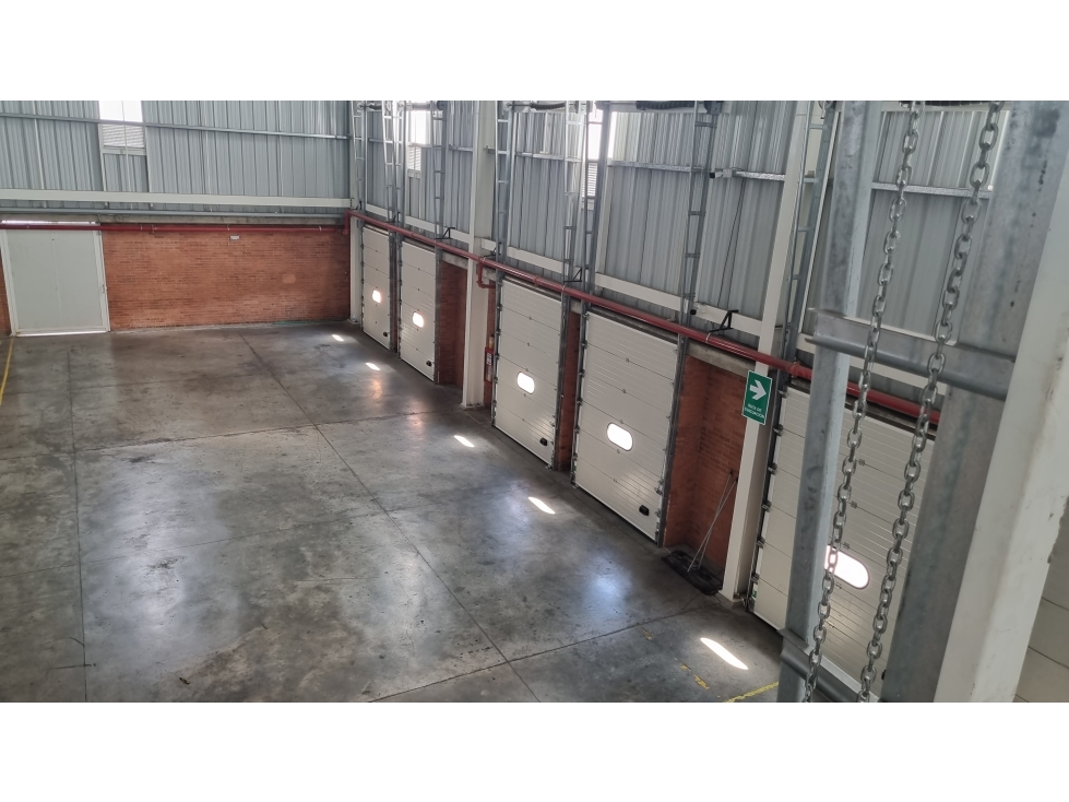 ALQUILER BODEGA 2030 MT2 EN ARROYOHONDO YUMBO VALLE - 4