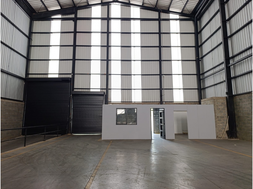 ALQUILA BODEGA 2200 MT2 PARQUE LOGISTICO EN YUMBO OCTUBRE 2026 - 3