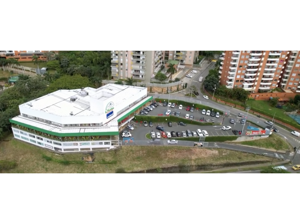 LOCAL ANCLA PARA CONSULTORIOS GIMNASIO SALUD CRISTALES PLAZA — foto 4
