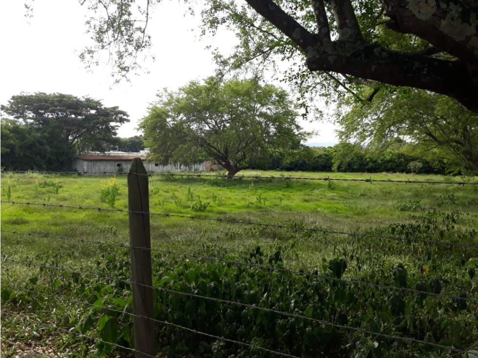 LOTE 2460 m2 EN VENTA VIA LA MARIA — foto 3