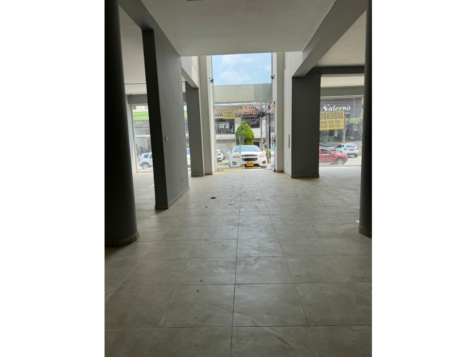 LOCAL COMERCIAL 1000M2 - ALQUILER - SANTA MONICA - NORTE CALI — foto 2