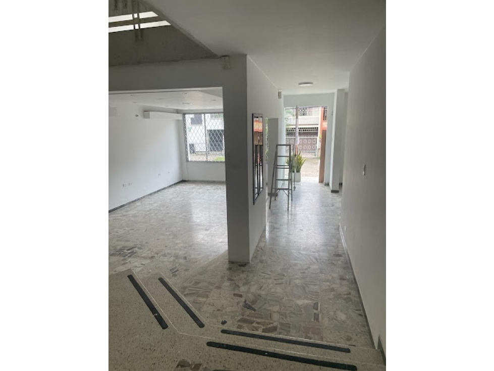 CASA 370 M2 ALQUILER SANTA MONICA NORTE CALI - 2