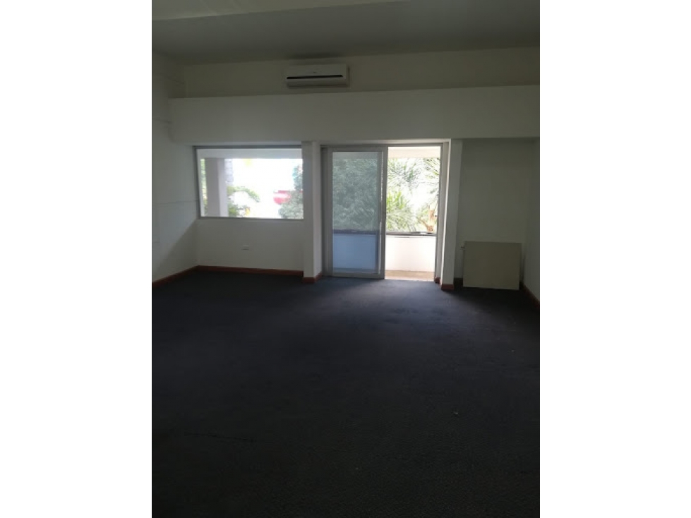 OFICINA DE 45 m2 EN ALQUILER CIUDAD JARDIN CALI - 2
