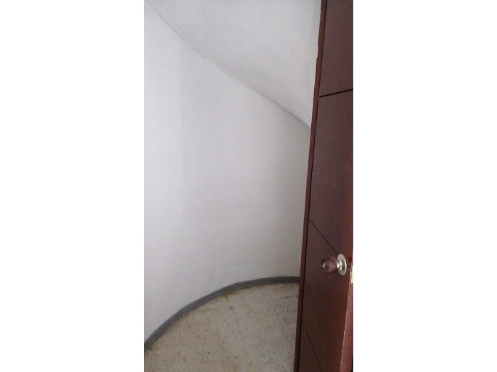 LOCAL 188 m2 VENTA - ALQUILER CENTRO — foto 5