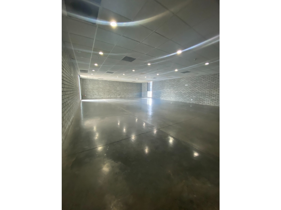OFICINA EN ALQUILER EN EDIFICIO CORPORATIVO ZONA CENTRO PEREIRA - 2