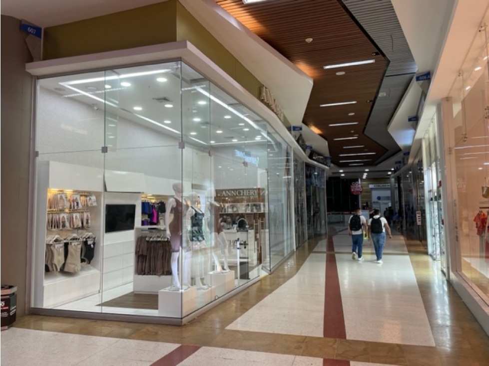 ALQUILA LOCAL COMERCIAL UNICENTRO - 1