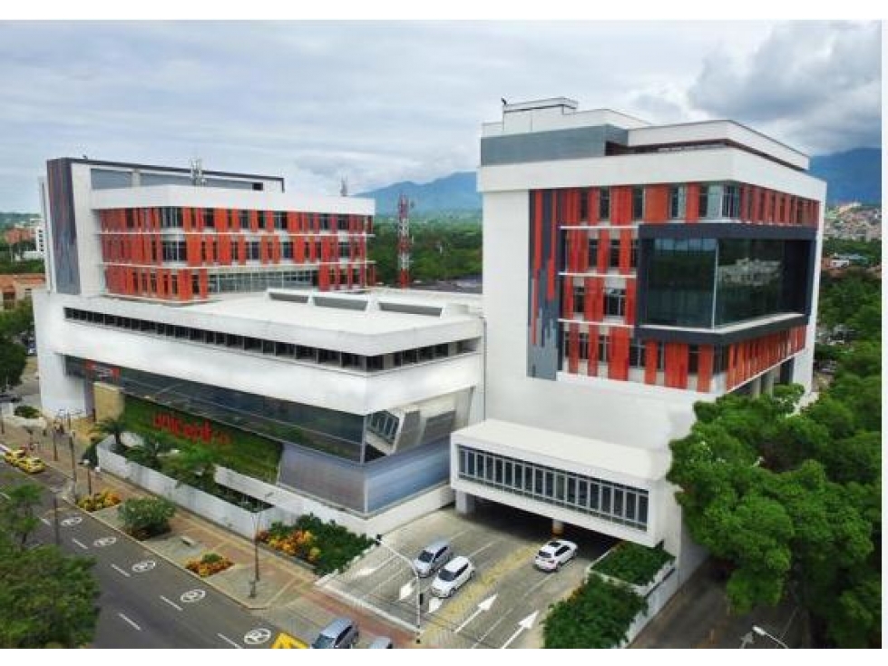 VENDE LOCAL EN CENTRO COMERCIAL UNICENTRO