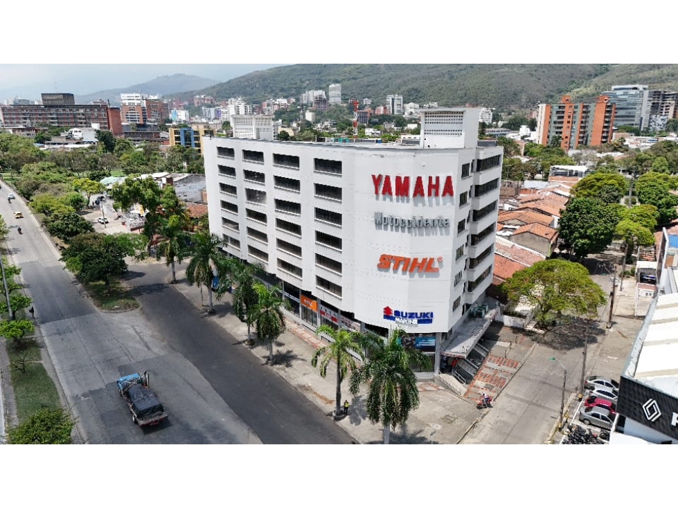 AMPLIA OFICINA CORPORATIVA EN ALQUILER EN PRADOS DEL NORTE CALI
