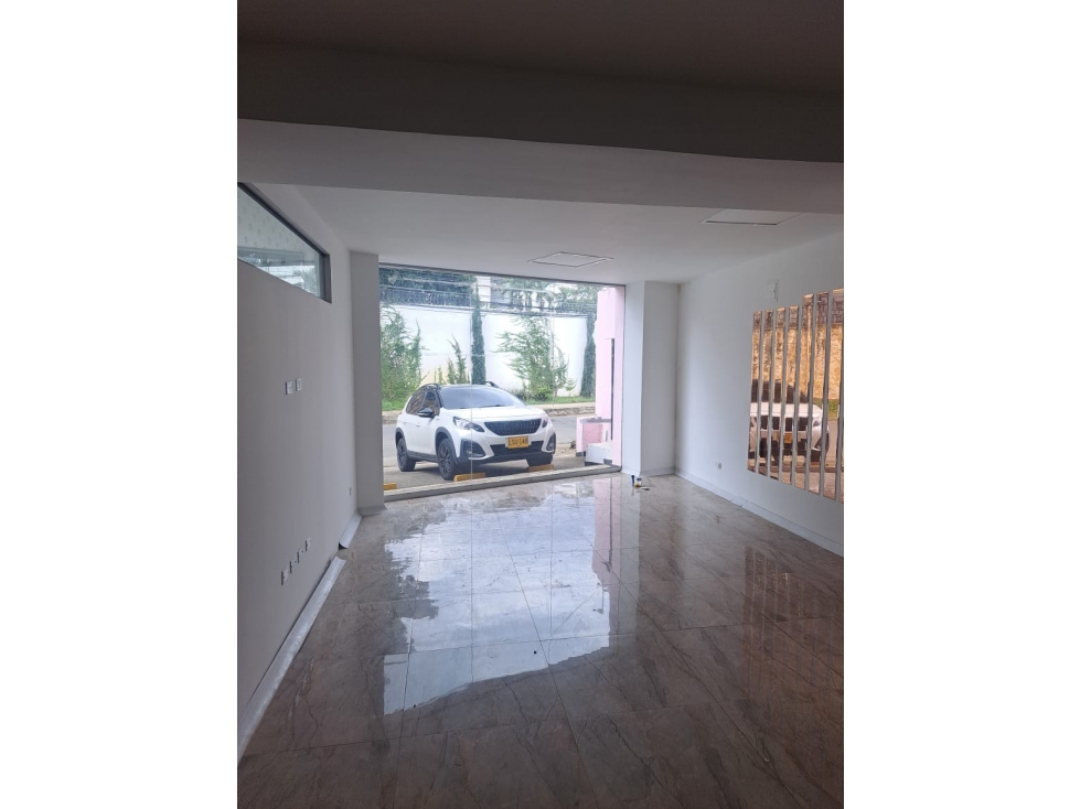 LOCAL 170M2 ALQUILER - CIUDAD JARDIN - SUR CALI