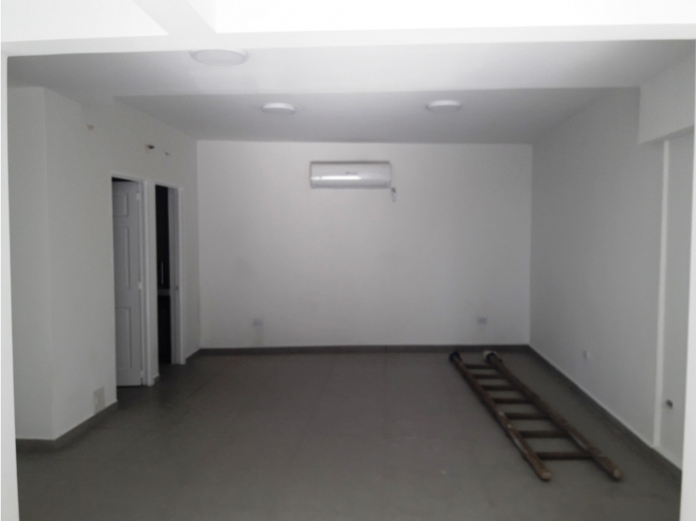 EDIFICIO 640M2 ESQUINERO EN VENTA EN SANTA MONICA NORTE CALI — foto 4
