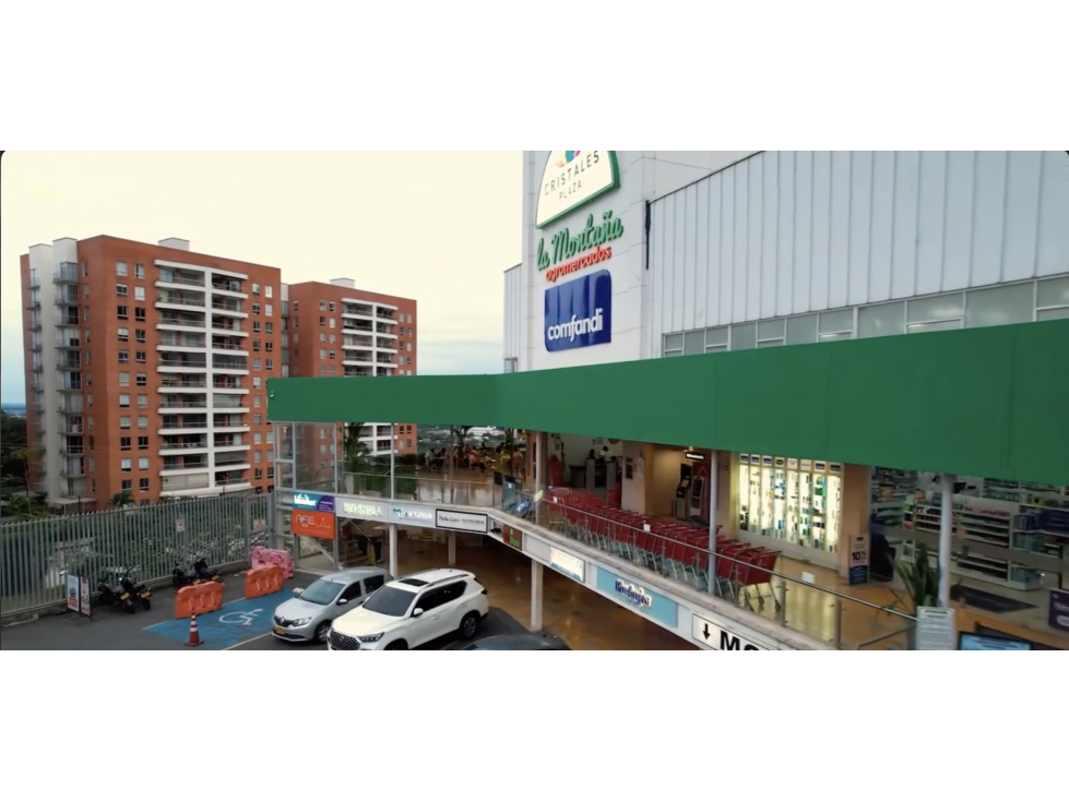 LOCAL PLAZOLETA DE COMIDAS CRISTALES PLAZA