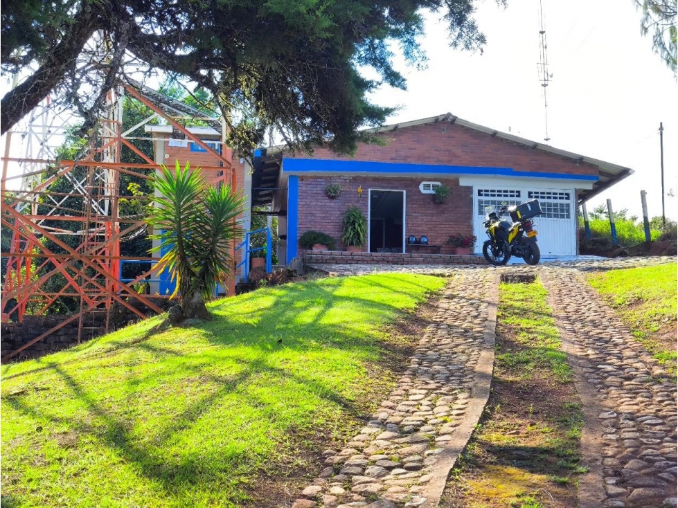 FINCA VEREDA PEÑAS NEGRAS YUMBO