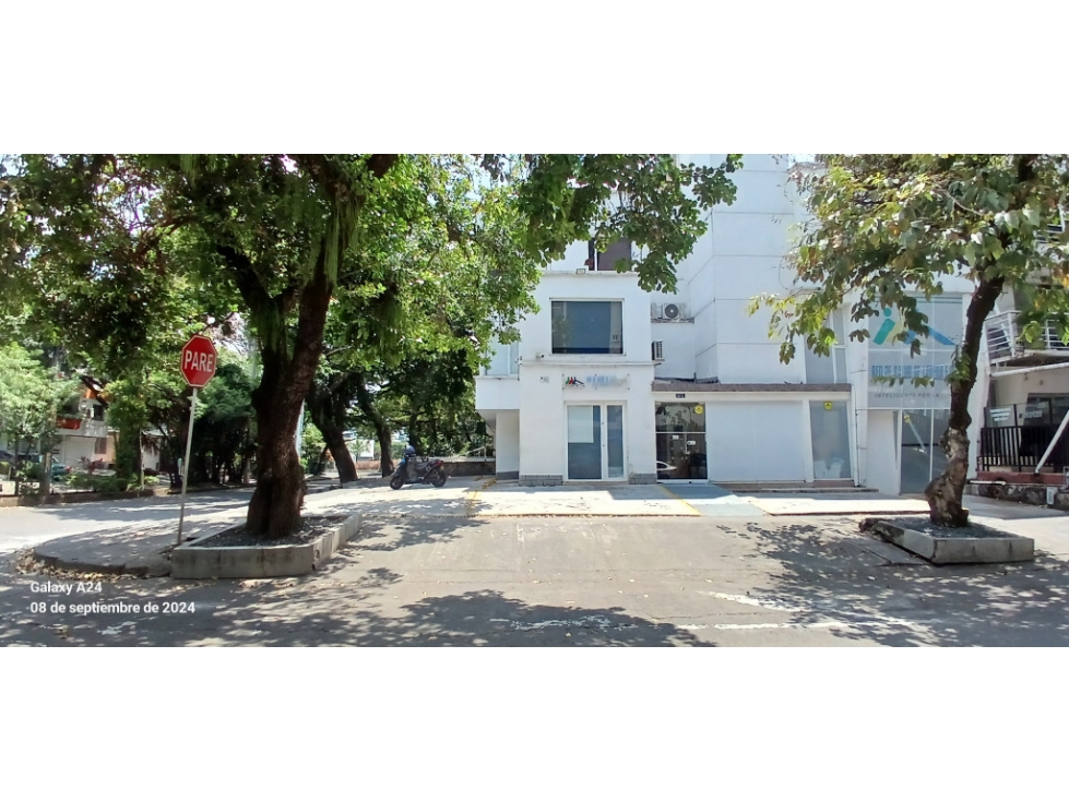 EDIFICIO ESQUINERO COMERCIAL EN VENTA EN TEQUENDAMA CALI — foto 3