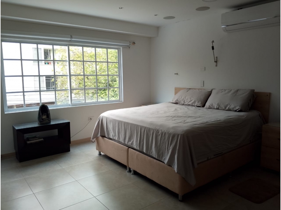 VENDO CASA MODERNA BARRIO LA FLORA — foto 4