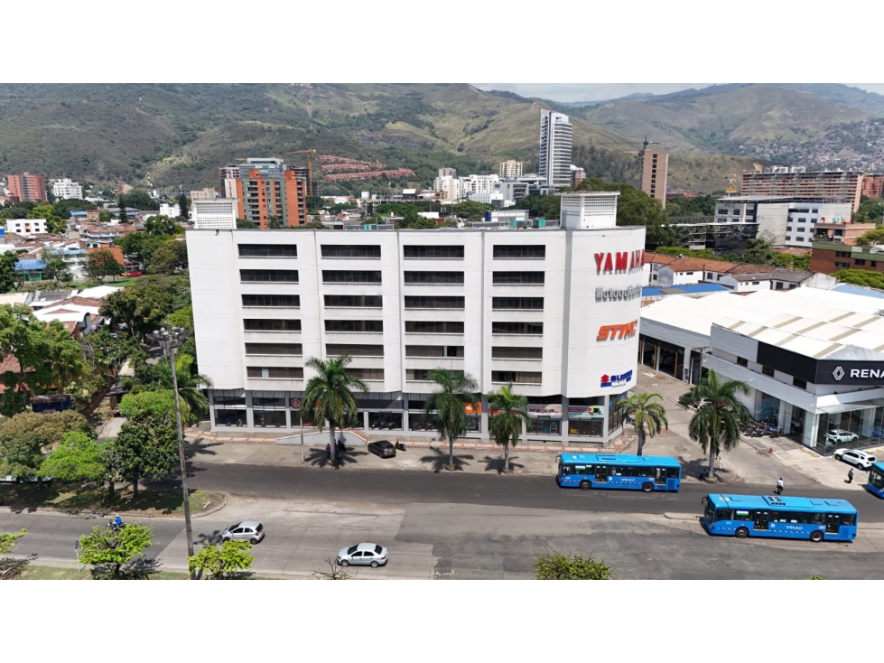 COMODA OFICINA CORPORATIVA EN ALQUILER EN PRADOS DEL NORTE CALI