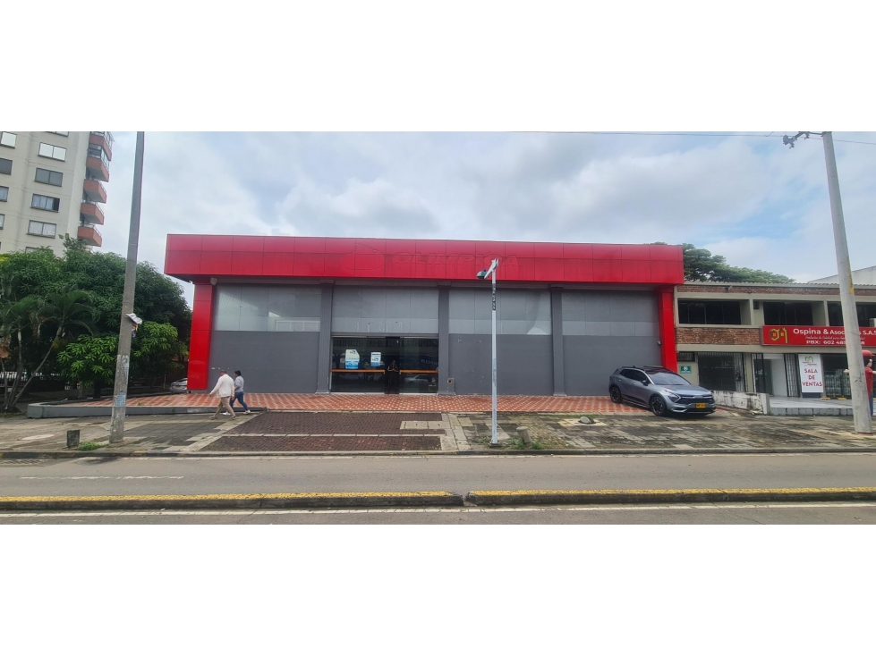 VENDE / ALQUILA LOCAL ESQUINERO AVENIDA TERCERA NORTE