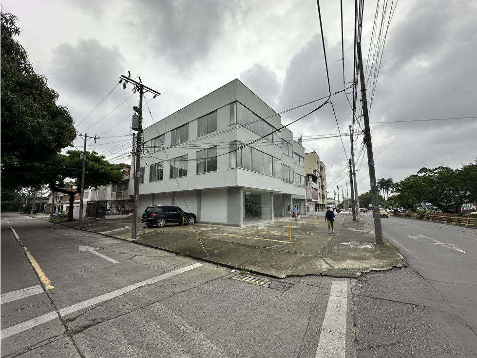 ALQUILER- VENTA - EDIFICIO ESQUINERO 638M2 - EUCARISTICO - 1