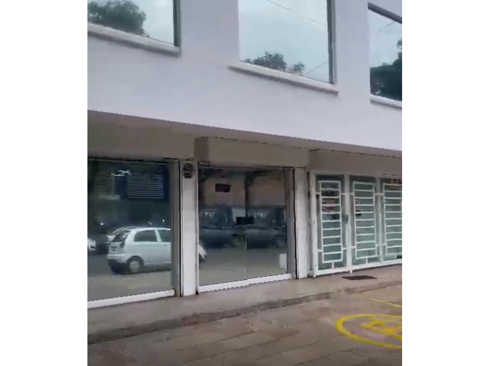 CONSULTORIO EN ALQUILER EN SAN VICENTE CALI