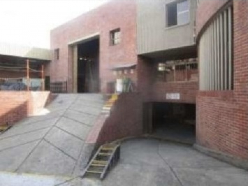 LOCAL Y BODEGA EN VENTA / ALQUILER EN LA FLORA CALI — foto 2