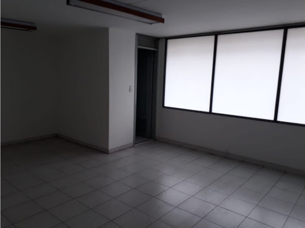 EDIFICIO AREA 3510 M2 - ALQUILA - VENTA - CLUB NOEL MIRAFLORES CALI — foto 2