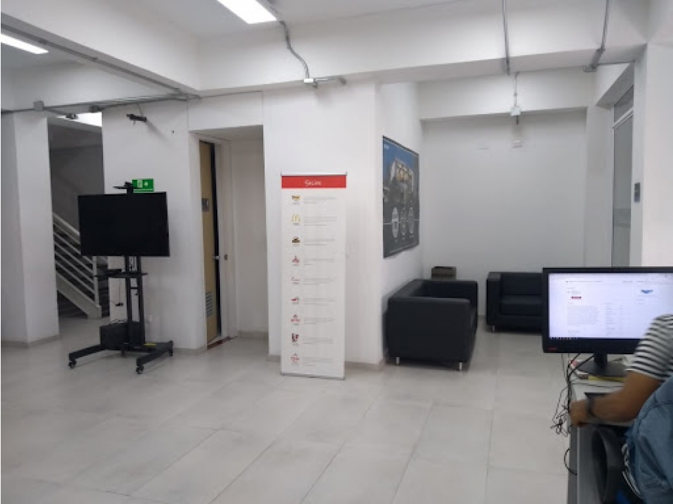 VENDE CASA COMERCIAL SAN FERNANDO CALI — foto 3