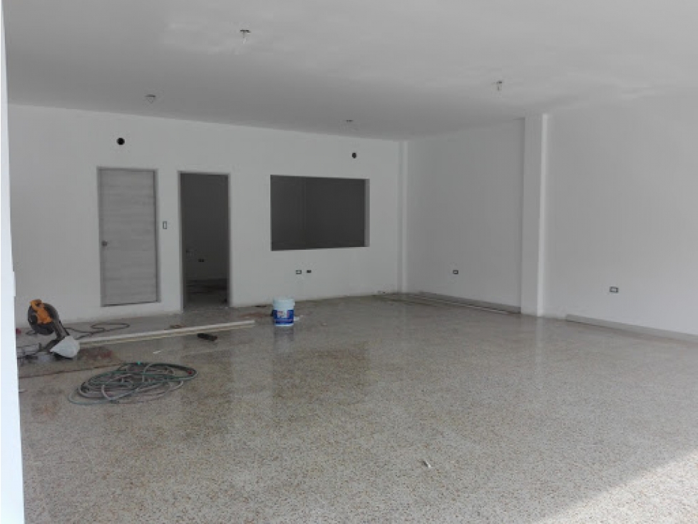 LOCAL DE 150 m2 ESQUINERO EN ALQUILER EN SAN VICENTE CALI — foto 3