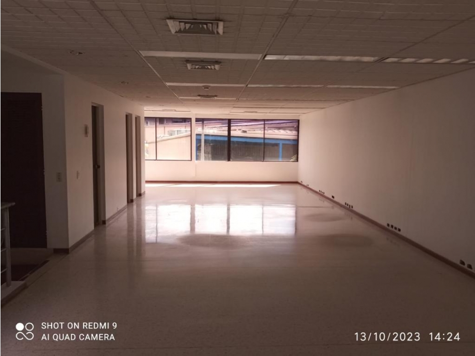 OFICINA 432M2 ALQUILO - CENTROEMPRESA — foto 2