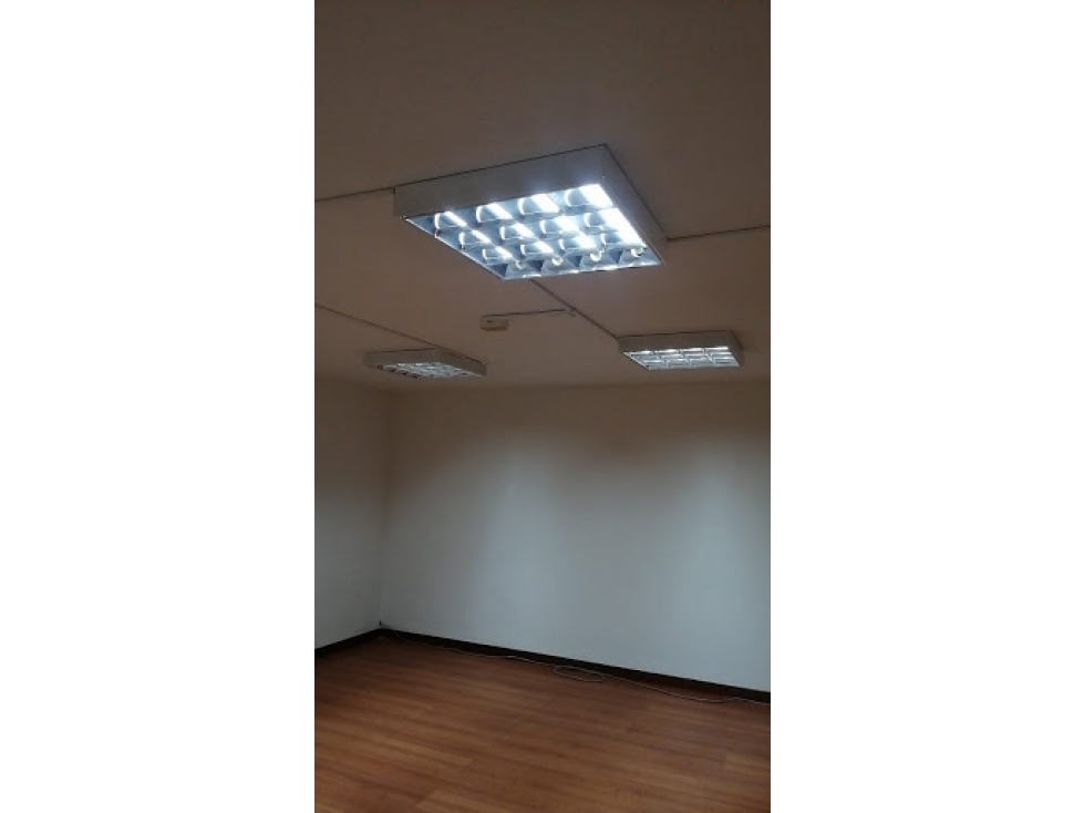 LOCAL 188 m2 VENTA - ALQUILER CENTRO — foto 4